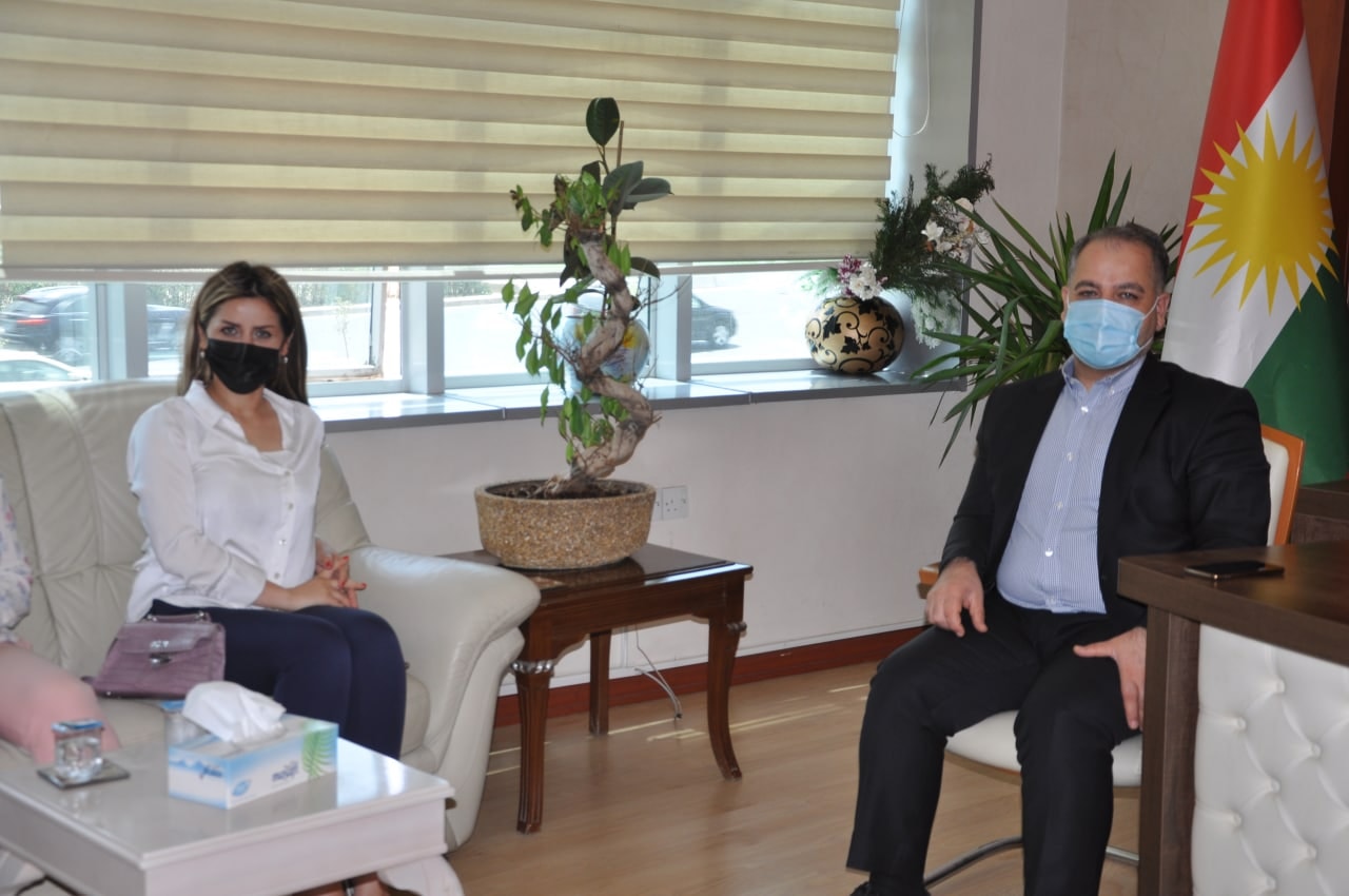 نوونەرا رێکخراوا (المراة العربیة) سەرەدانا ساخلەمیا دهۆکێ کر